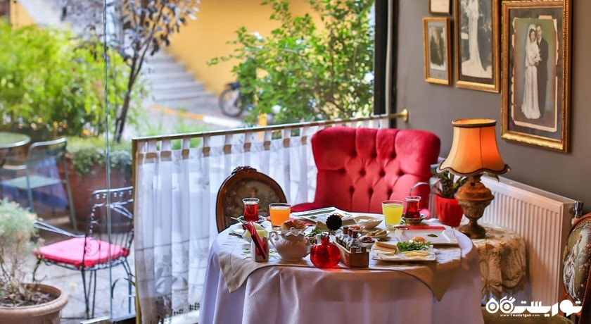 میز صبحانه در  رستوران هتل